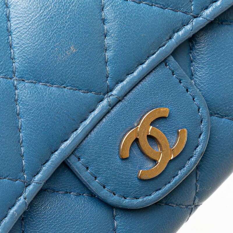 シャネル ココマーク マトラッセ カードケース パスケース ライトブルー ラムスキン レディース CHANEL 【中古】