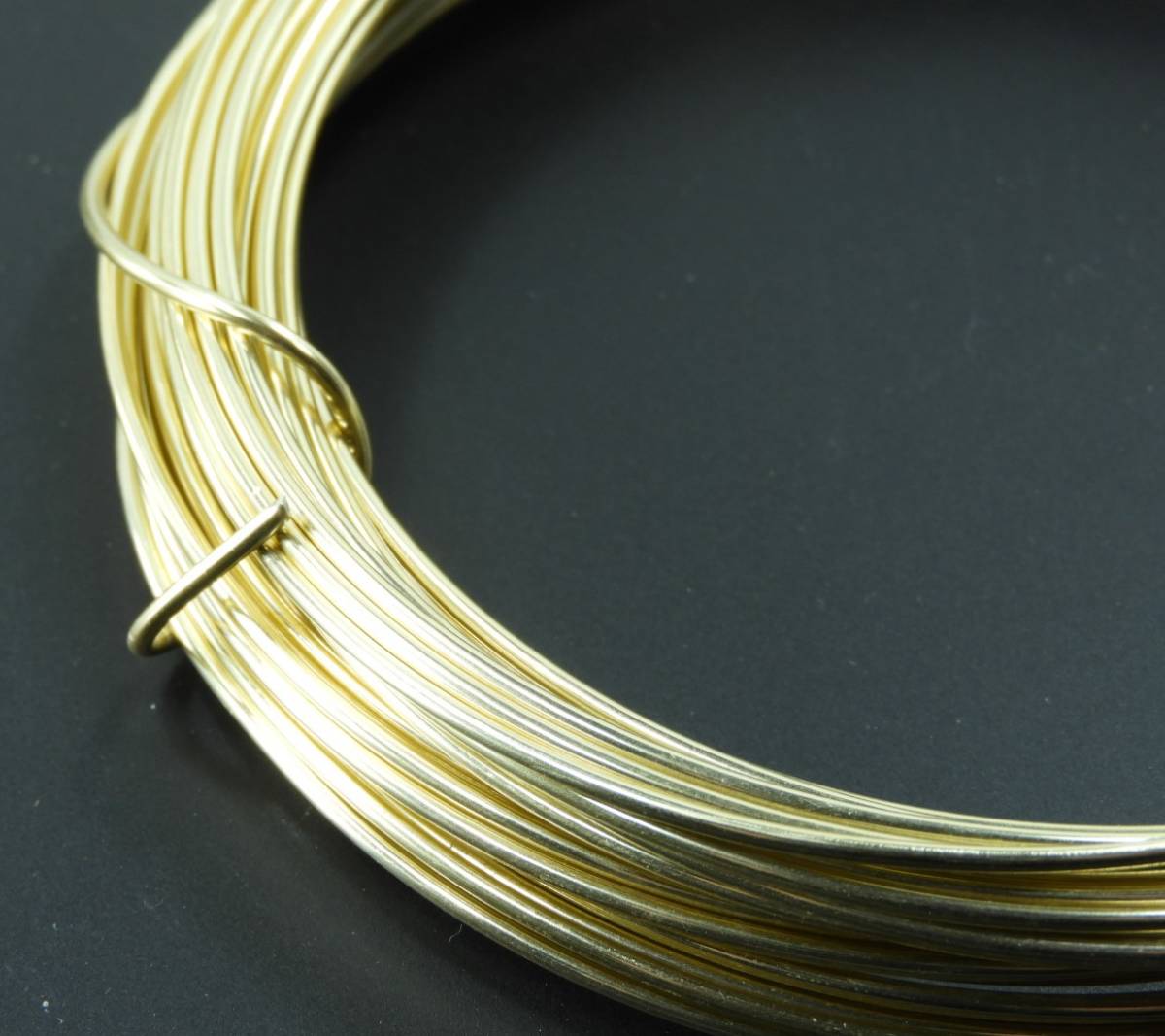 【自作用パーツ】 アルマイト加工 アルミ線 φ1.5mm 10m シャンパンゴールド_画像4