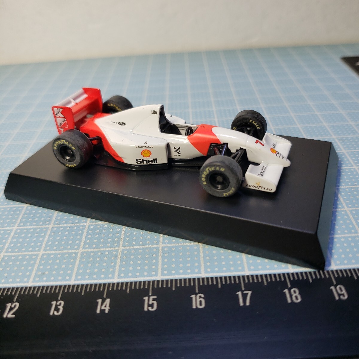 京商 1/64 マクラーレン ミニカーコレクション マクラーレンF1 MP4/8 McLaren KYOSHO