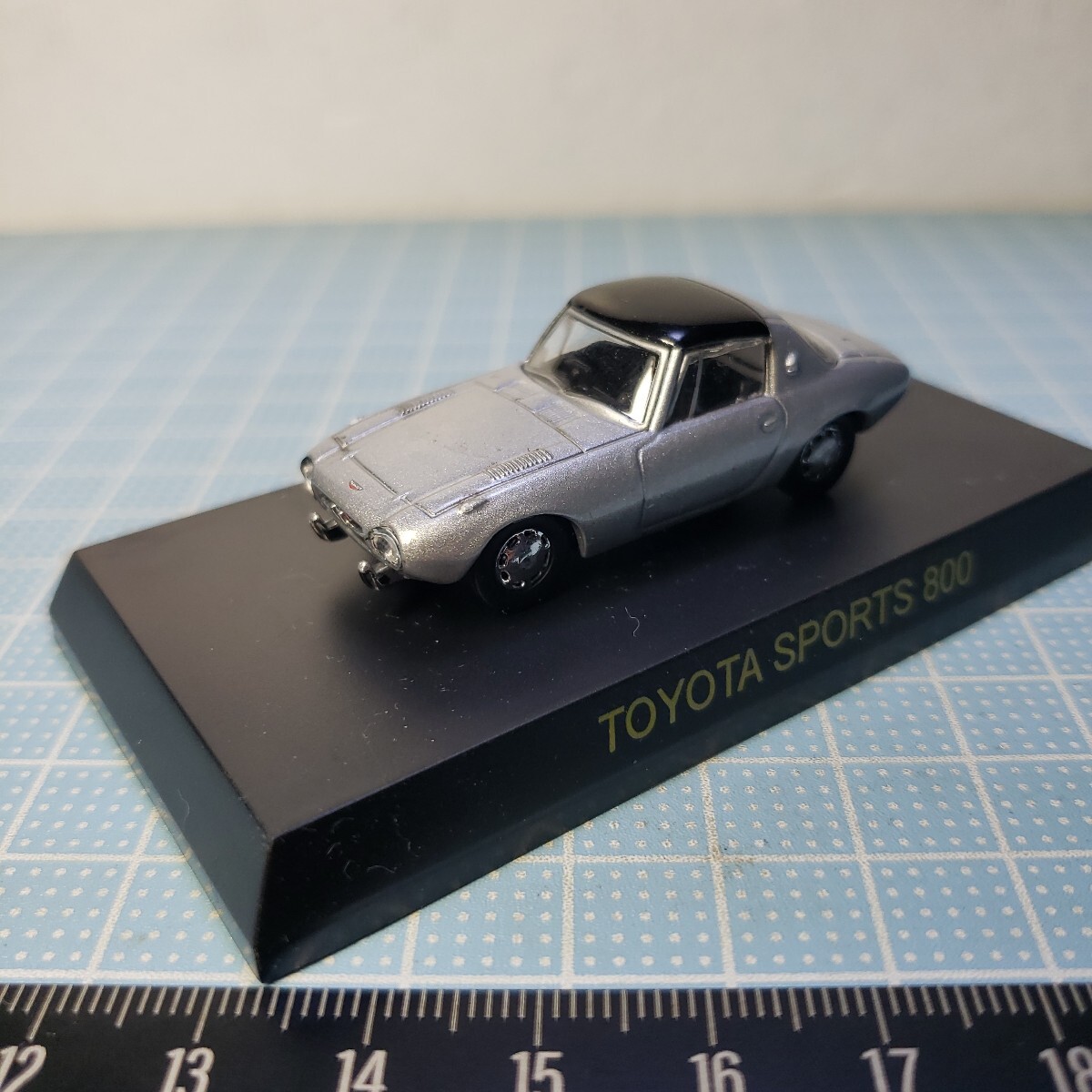 Kyosho 1/64 TOYOTA миникар коллекция TOYOTA SPORTS 800