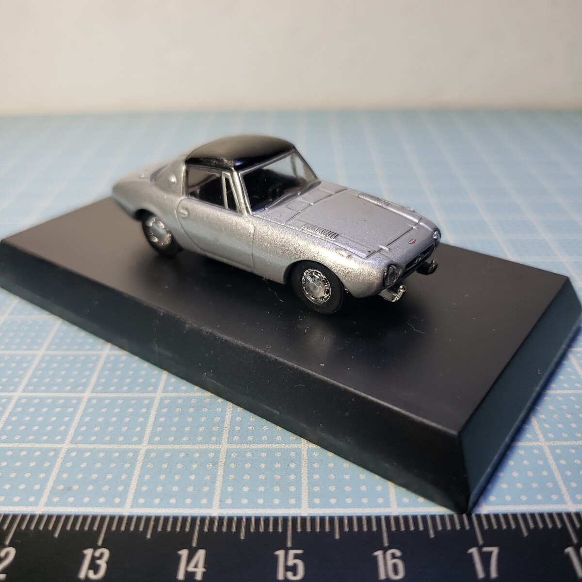 Kyosho 1/64 TOYOTA миникар коллекция TOYOTA SPORTS 800