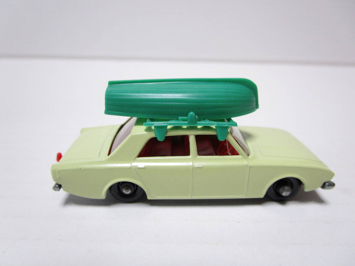  Matchbox NO.45 Ford Corse a лодка имеется FORD CORSAIR WITH BOAT
