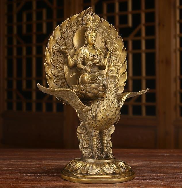 純銅 手作り 工蕓品 置物を置く収蔵品 仏像 仏教 孔雀明王座像