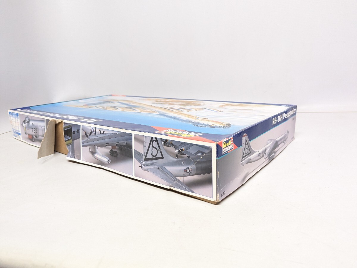 # не собран Revell Revell 1/72 RB-36H The Peacemaker .. машина пластиковая модель #