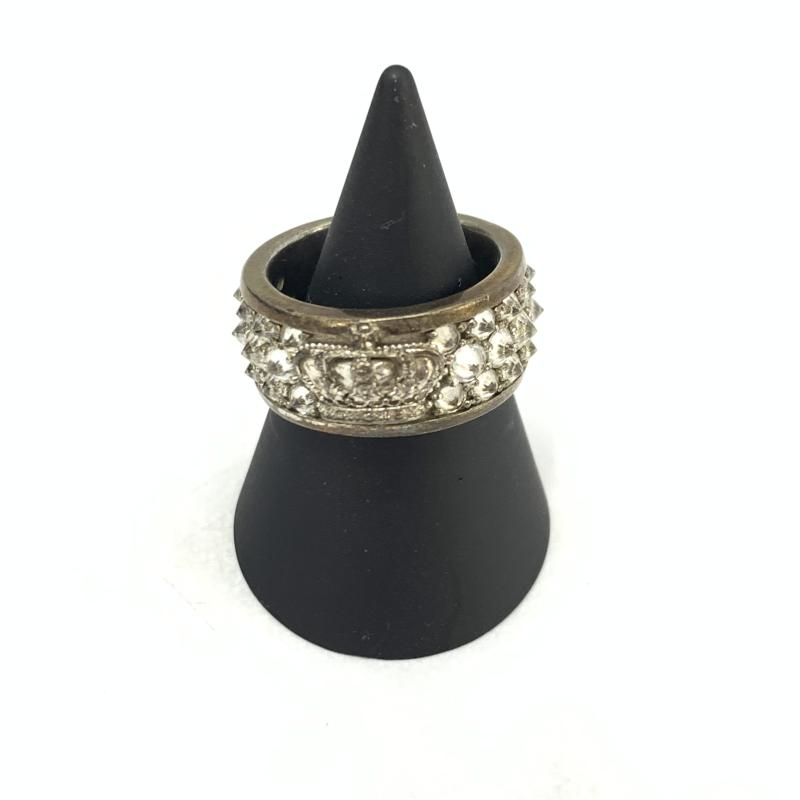 Justin Daviesクロスデザイン 初期ピアス レアです Justin Daviesクロスデザイン 初期ピアス レアです