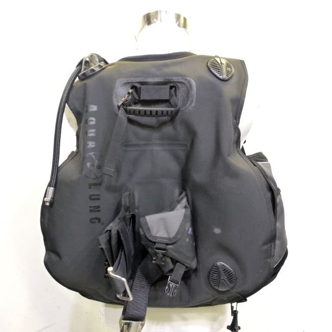 アクアラング ソール BCD 女性モデル サイズMD（日本サイズML）定価132,000円
