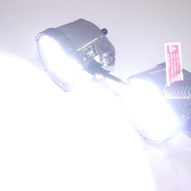 INON Z-240 タイプ2 ハイエンド水中ストロボ 2燈セット 光ケーブル付