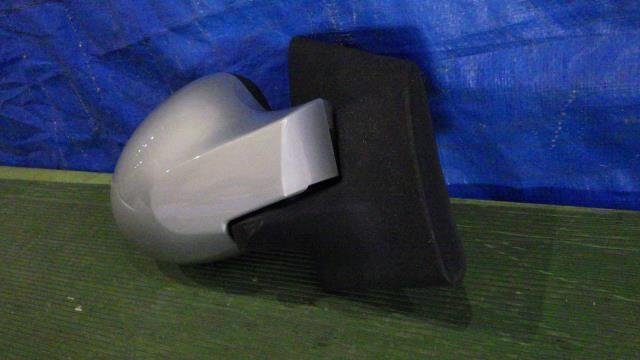 【宮城 塩釜発】中古 右サイドミラー ルノー トゥインゴ ABA-ND4FT 純正品