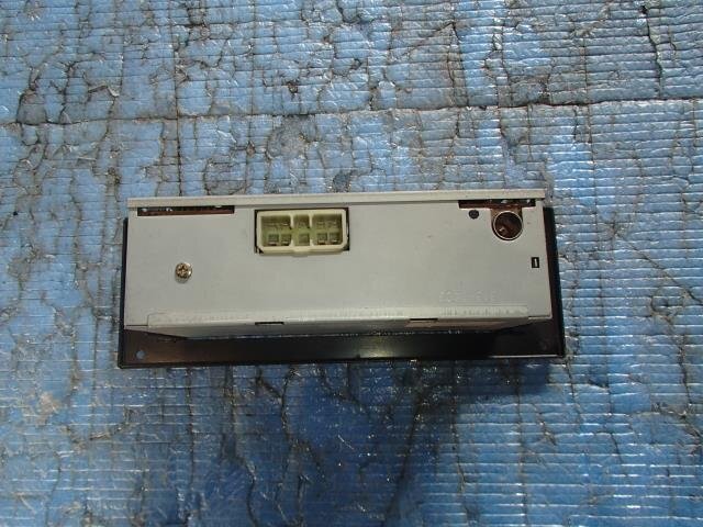 【青森発】バス廃品　ラジオチューナー　1DIN 　汚れあり
