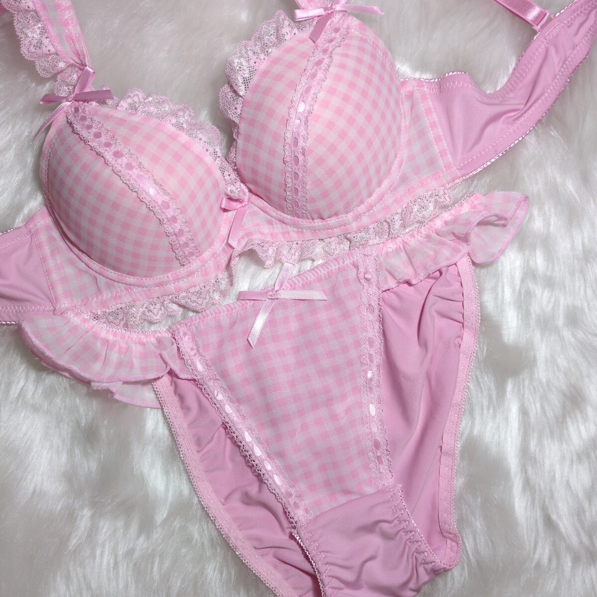 B75☆М　ギンガムチェック　ブラ☆パンティ　肩紐＆お胸下にフリル　サイドフリルパンテ?！ˉ膝ぅ氓取uteピンク