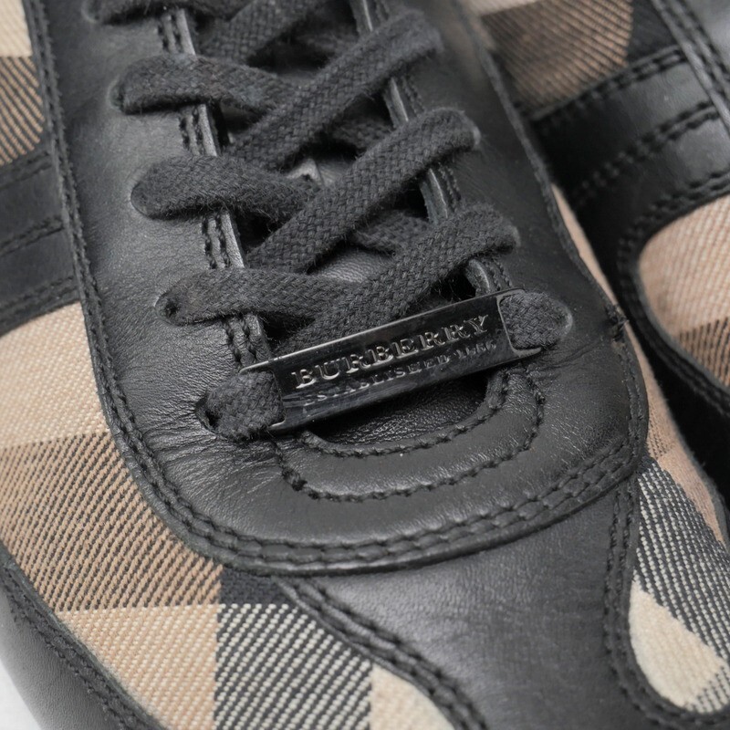 GR7093*イタリア制 BURBERRY バーバリー 38(24cm相當(dāng)) チェック柄 レザースニーカー ローカットスニーカー 靴 ブラック×ベージュ絙?