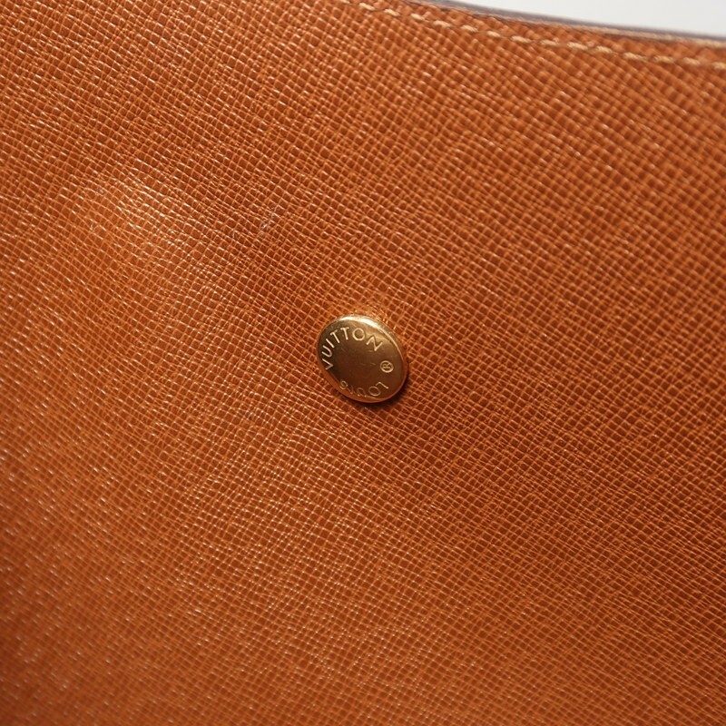 TJ0182■90s フランス制 LOUIS VUITTON ルイヴィトン エピ モンテーニュ 27 M52653 クラッチバッグ セカンドバッグ 鞄 ケニアブラウン 難有