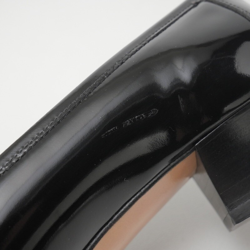 MH7531*未使用 サルヴァトーレフェラガモ 難あり Size 7C ガンチーニ パテントレザー ローファー パンプス ブラック Salvatore Ferragamo