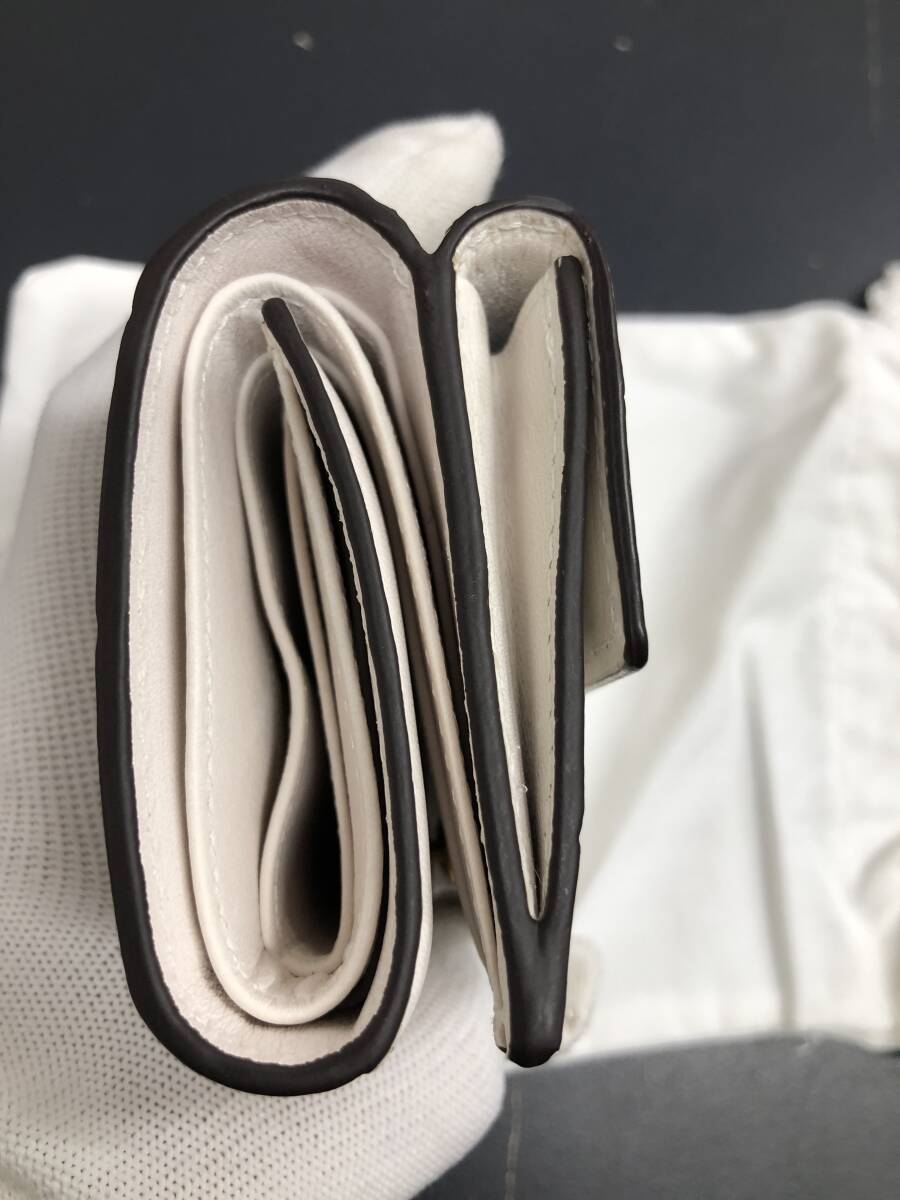 HB3961　クロコダイル 財(cái)布 小銭入 カード入 ワニ革 三つ折り財(cái)布 コンパクトウォレット レザー 箱付き 未使用品