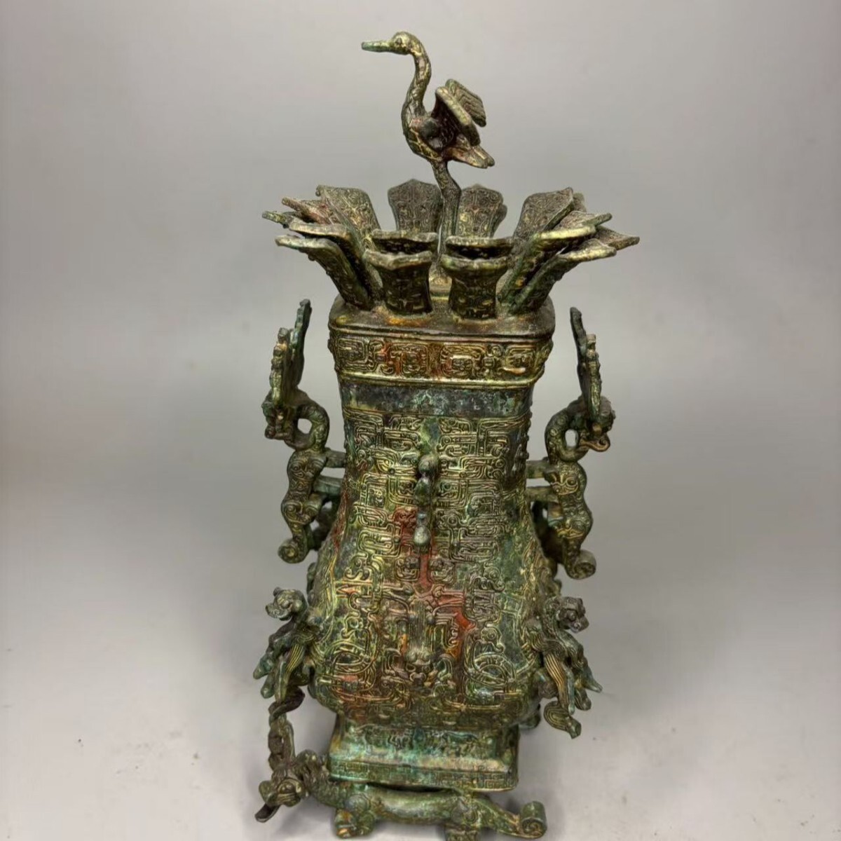 a3旧家収蔵 中国古玩 春秋戦漢時代 青銅器 蓮鶴方壺 置物_画像2