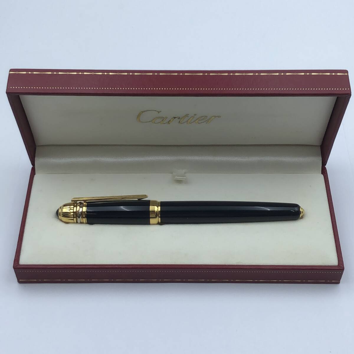 ☆希少 レア Cartier パシャ ドゥ カルティエ トリニティ ブラック×ゴールド キャップ式 ボールペン ！