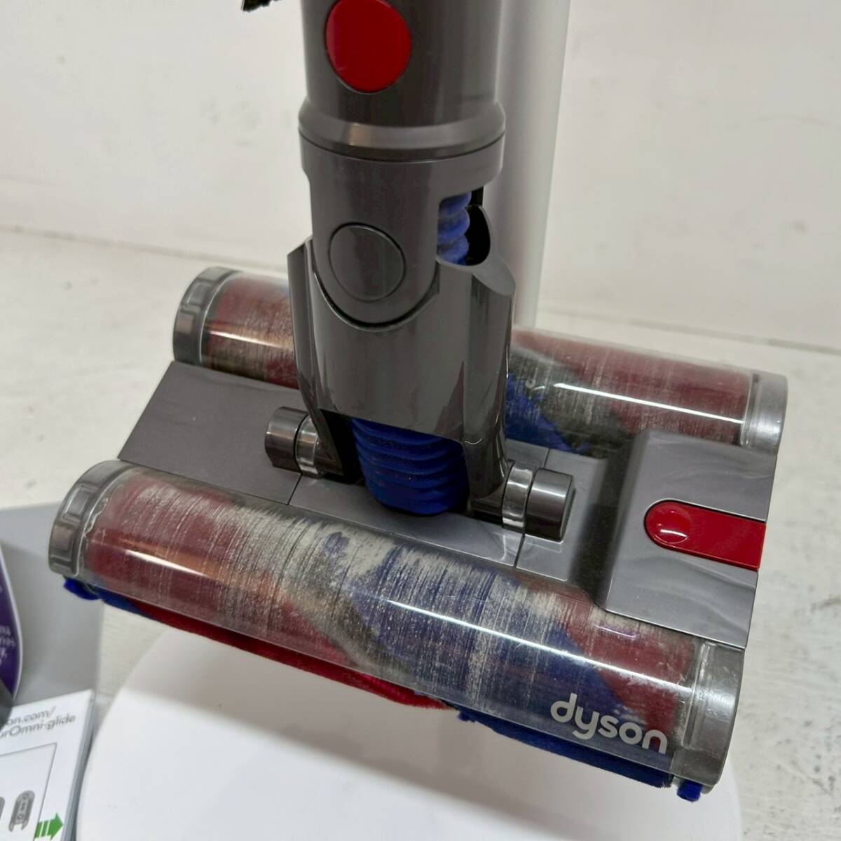 【Dyson ダイソン】SV19 オムニクライド 掃除機 全方向駆動 コードレスクリーナー スタンド&パーツ付 USED