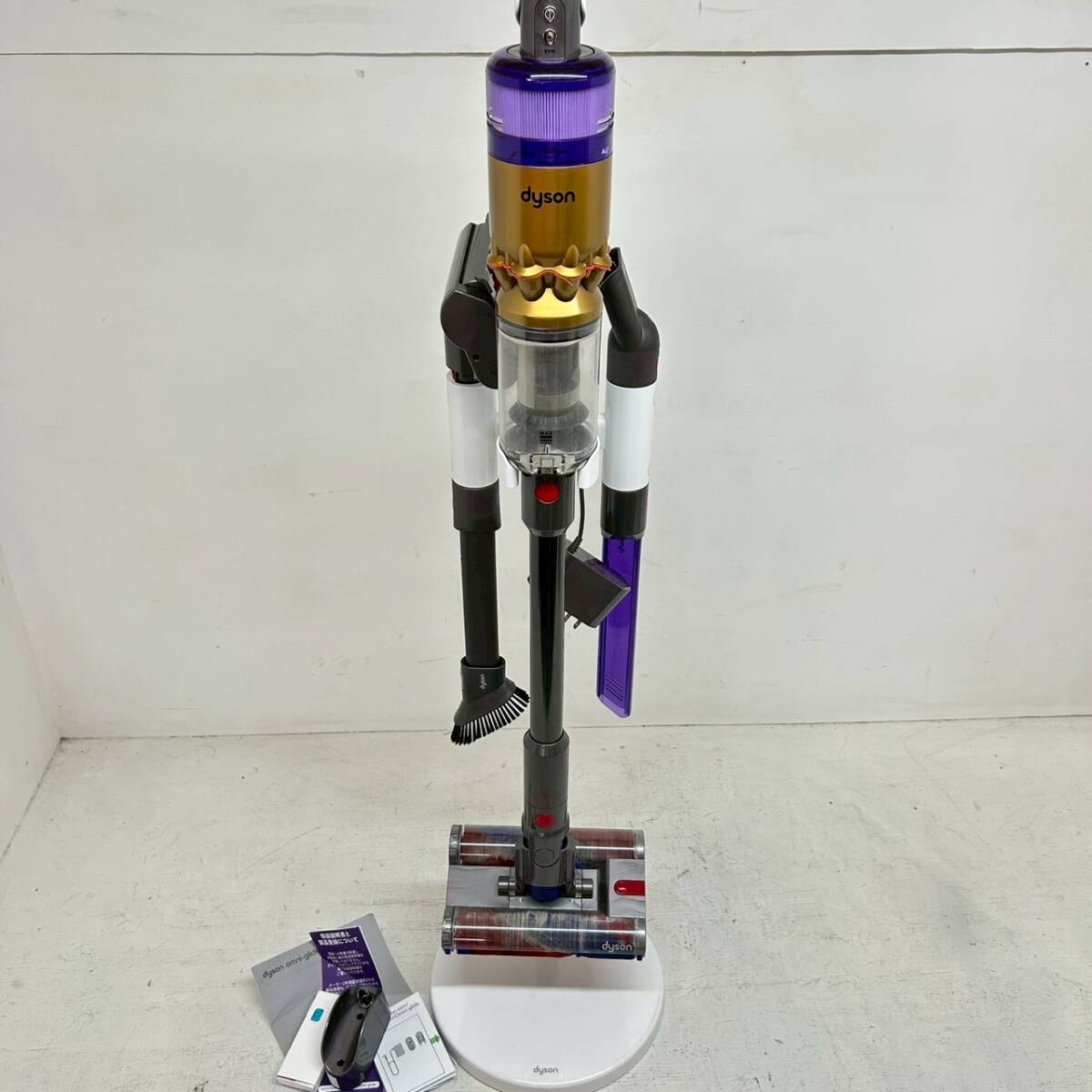 【Dyson ダイソン】SV19 オムニクライド 掃除機 全方向駆動 コードレスクリーナー スタンド&パーツ付 USED