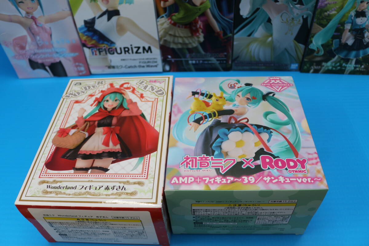27-2 [未開封][箱イタミ]初音ミク プライズフィギュアセット