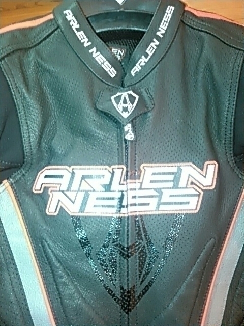 MFJ/公認(rèn)/未使用/2024年モデル/ARLENNESS/レーシングスーツ/BLACK＆RED＆GREY/191322/サイズ/54/XL?XLW/走行會(huì)/サーキット/レース/峠