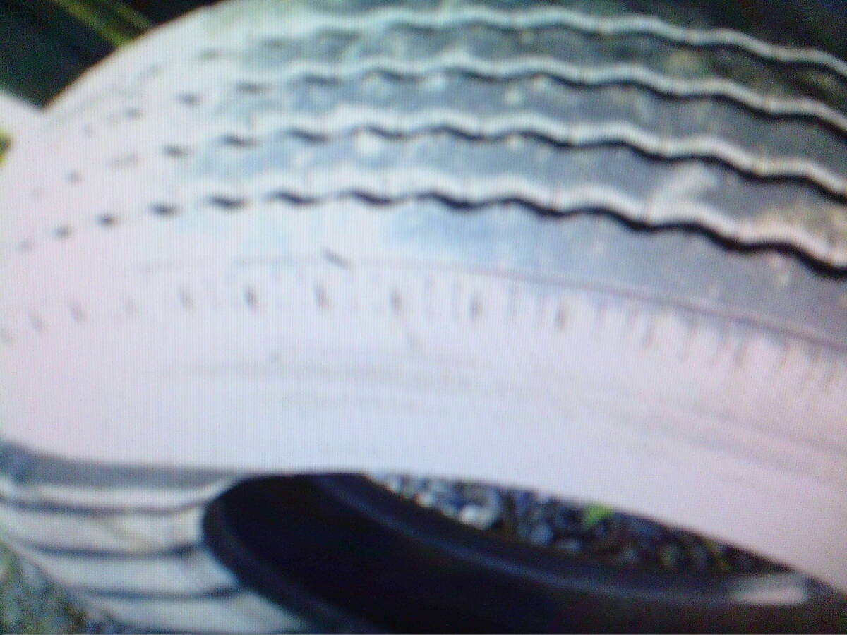 まにあ館 4トントラックタイヤ 225/80-17.5 TOYO チュ-ブレス バリ山1本 趣味の店 まにあ館_画像1