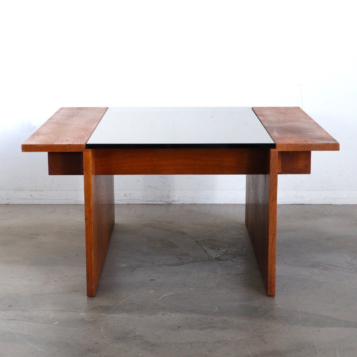 Brown Saltman ヴィンテージ ローテーブル/ガラス板 テーブル ブラウンソルトマン ディスプレイ 家具 ミッドセンチュリー#510-175-164-219