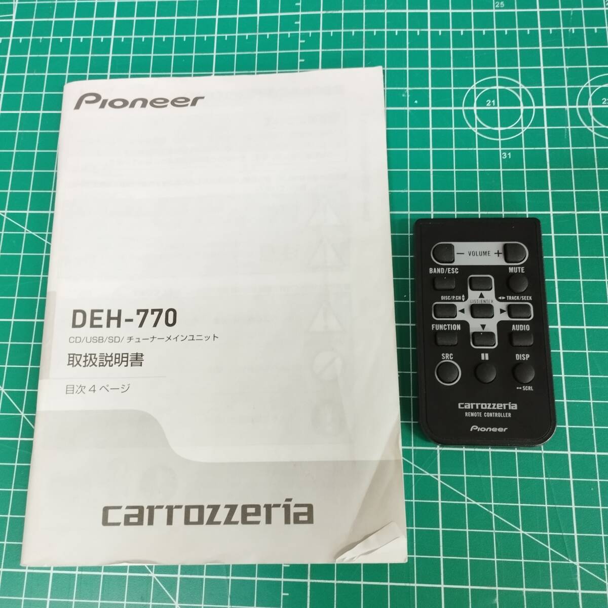 【s20251】パイオニア カロッツェリア カーAV AVメインユニット DEH-770 プレイヤー オーディオ デッキ リモコン 説明書付