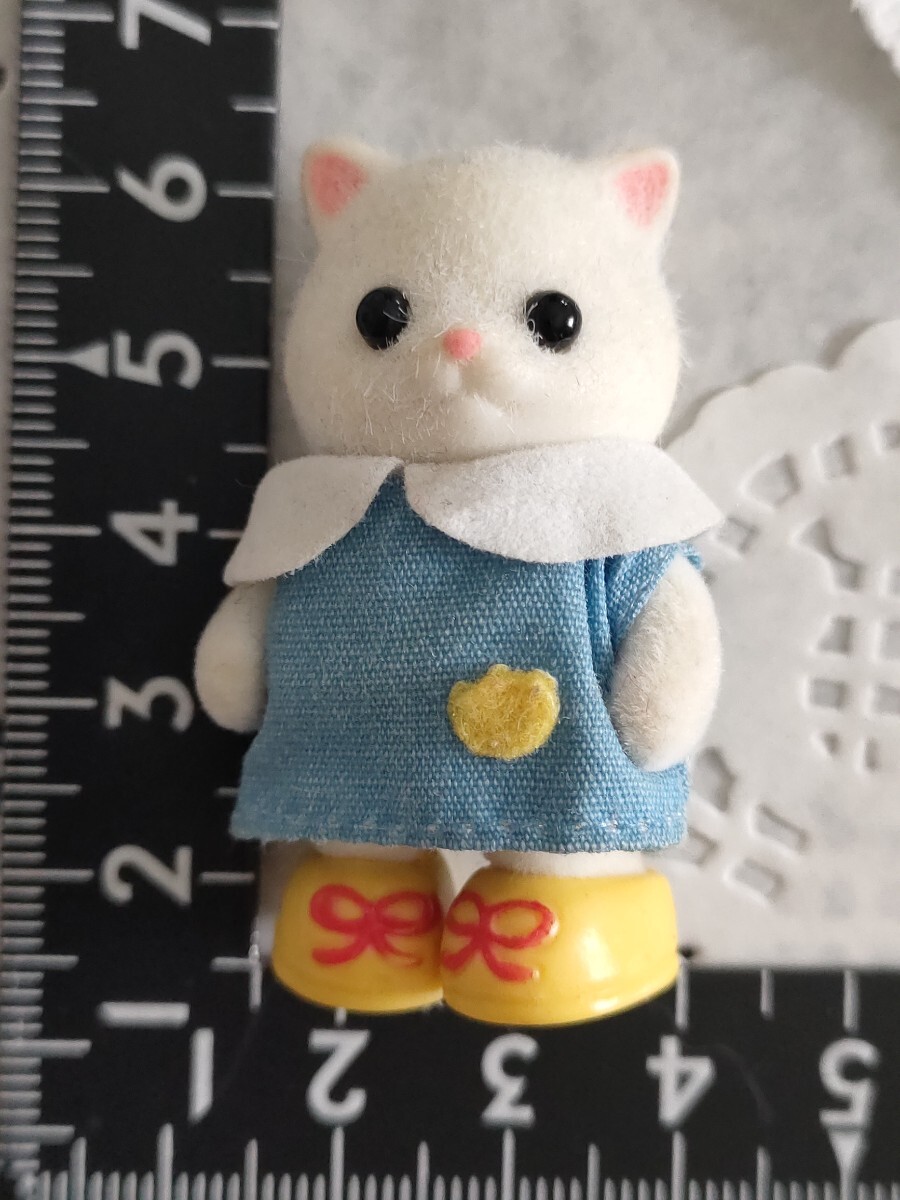 5r0604 赤ちゃん ペルシャネコ ねこ 貓 シルバニアファミリー シルバニア 幼稚園　
