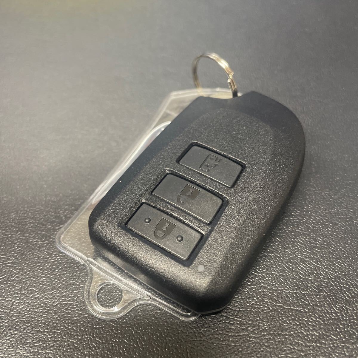トヨタ スマートキー　スペイド　ポルテ　ハイエースワゴン　レジアスエース　セカンドキー　超美品　作动良好品 007YUUL0776 键 キーレス