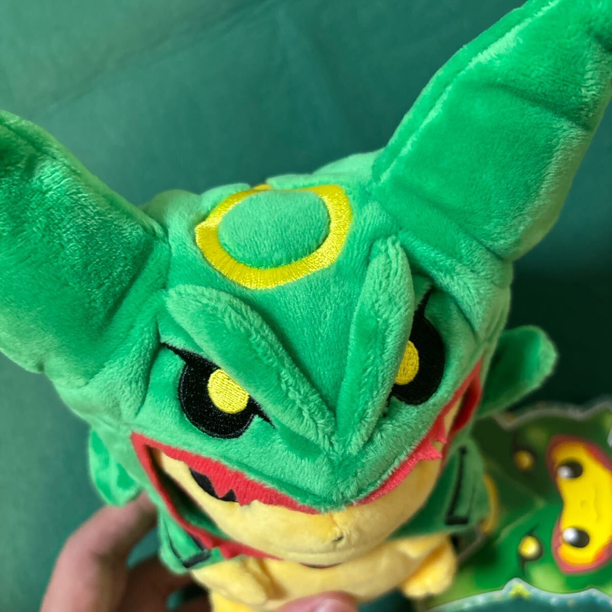 【タグ付き】ポケモン ぬいぐるみ レックウザポンチョを著たピカチュウ ポケモンセンター 