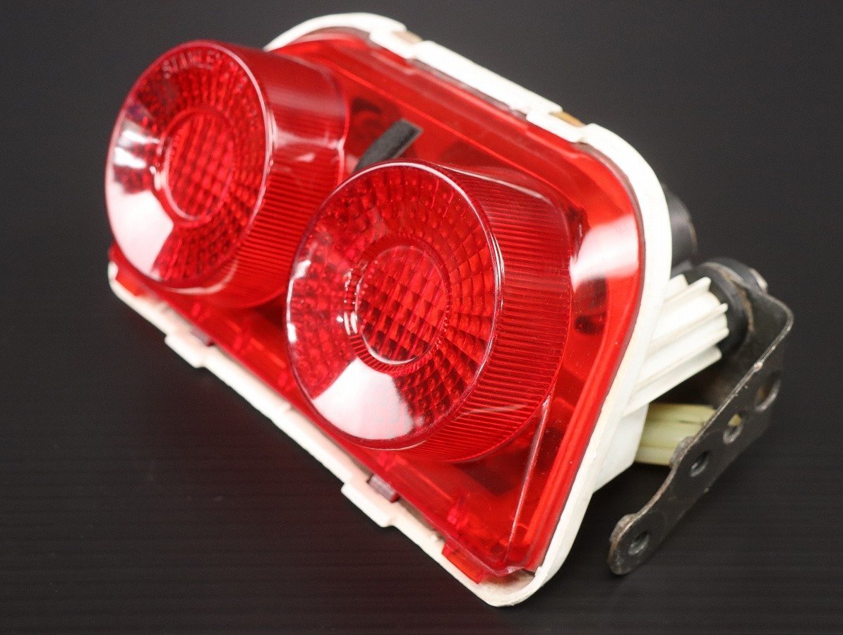  супер-скидка!CBR250RR оригинальный задний фонарь Assy!MC22/1990~/ до регулировки /FireBlade
