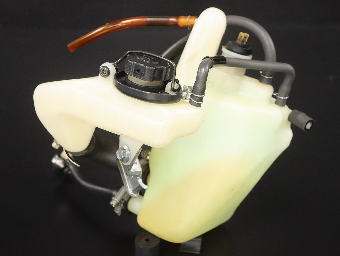 当店在庫してます！ 激安！NSR250R SP純正エンジンオイルタンクAssy！MC28/1994 パーツ