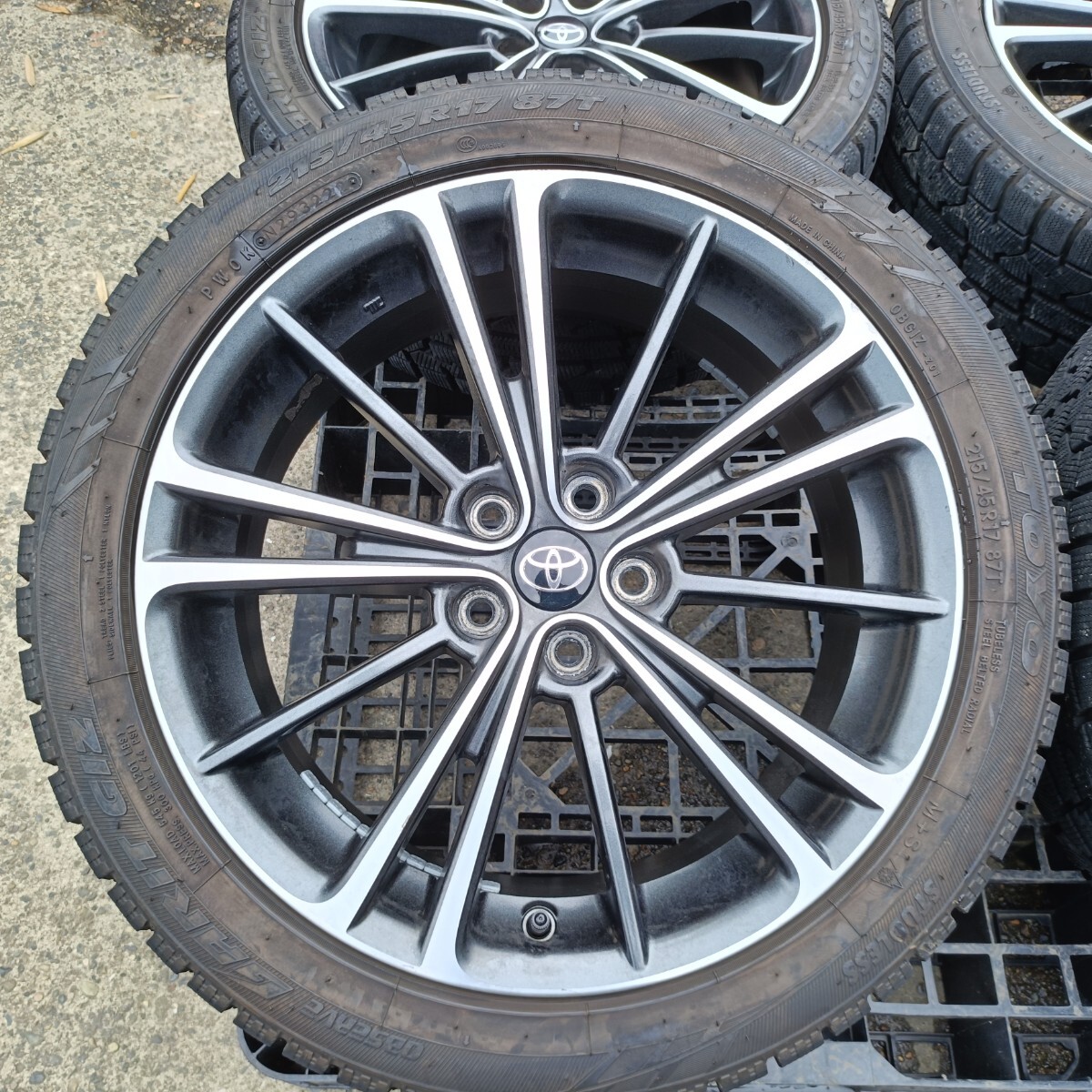 【?！?トヨタ 86 ZN6 BRZ ZC6 前期 純正 ホイール 17インチ 7J +48 PCD100 5穴 スタッドレス TOYO 215/45R17 GARITGIZ 手渡OK 2022年制造