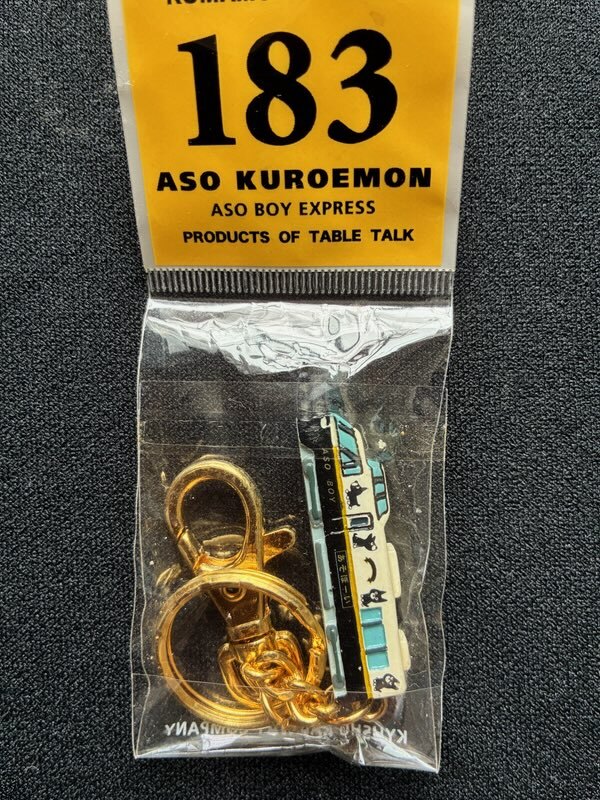 JR九州　グッズ２點　aso boyキーホルダー&ピンバッジ
