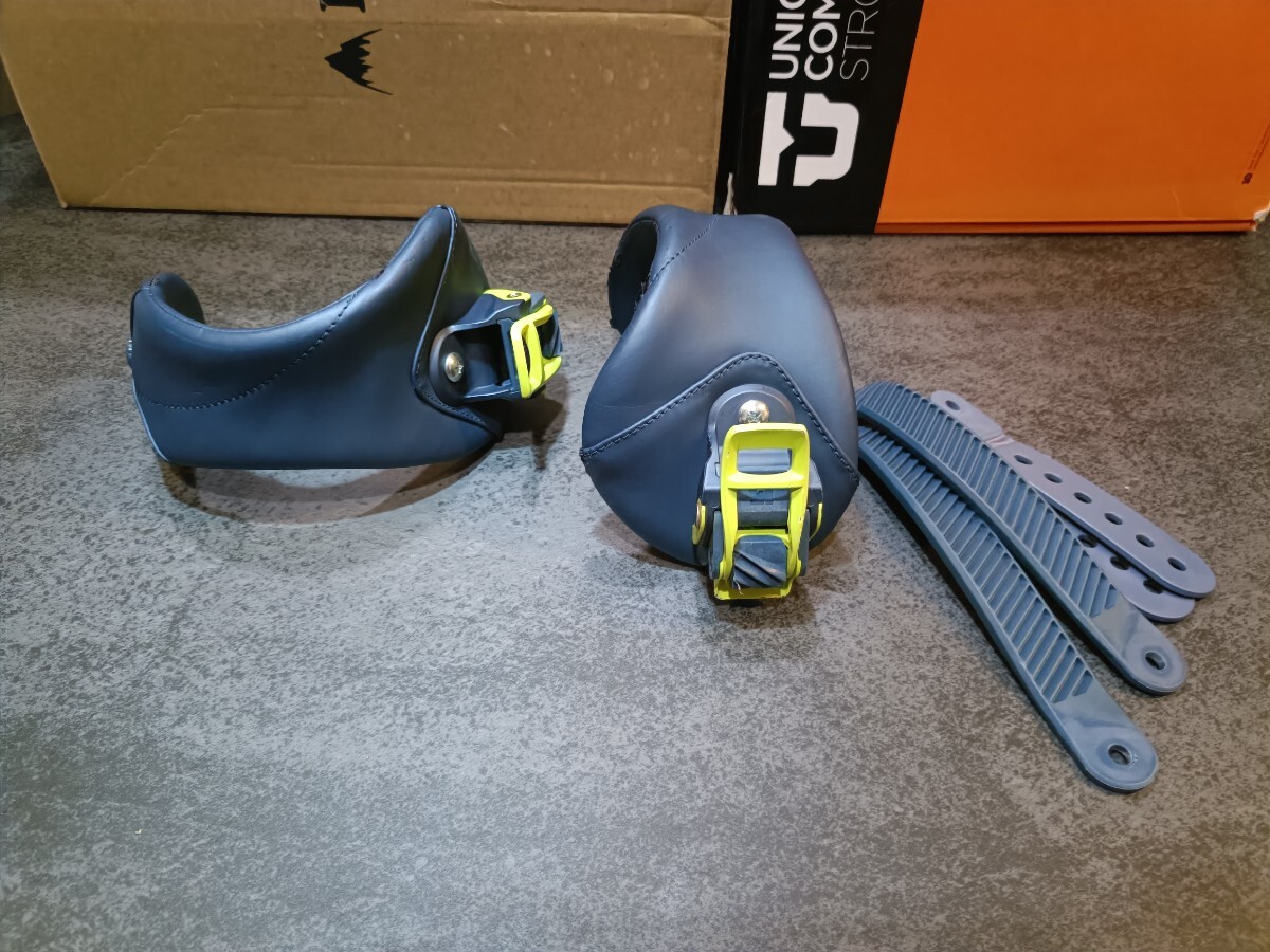 Mサイズ■BURTON MALAVITA アンクルストラップ 　ラチェット ダブルテイク　DT　 MISSION CUSTOM FREESTYLE