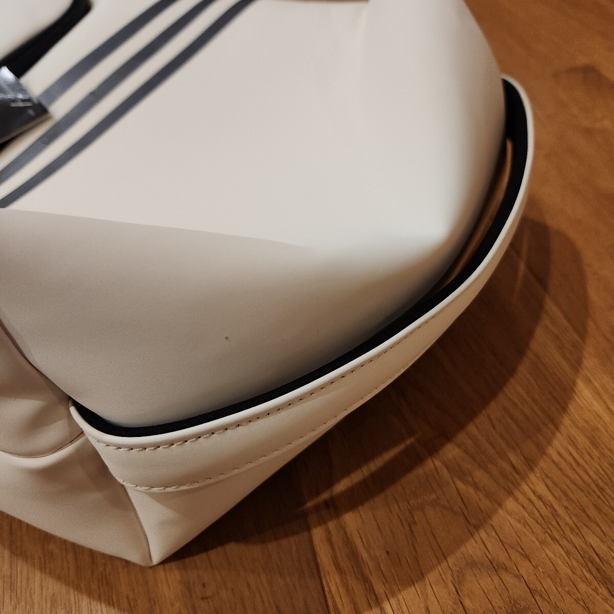 新品正規(guī)品 アディダス adidas ゴルフ ツアー アクセサリー バッグ カバン シューズバッグ シューズケース 白 ホワイト GM1395 1部キズあり