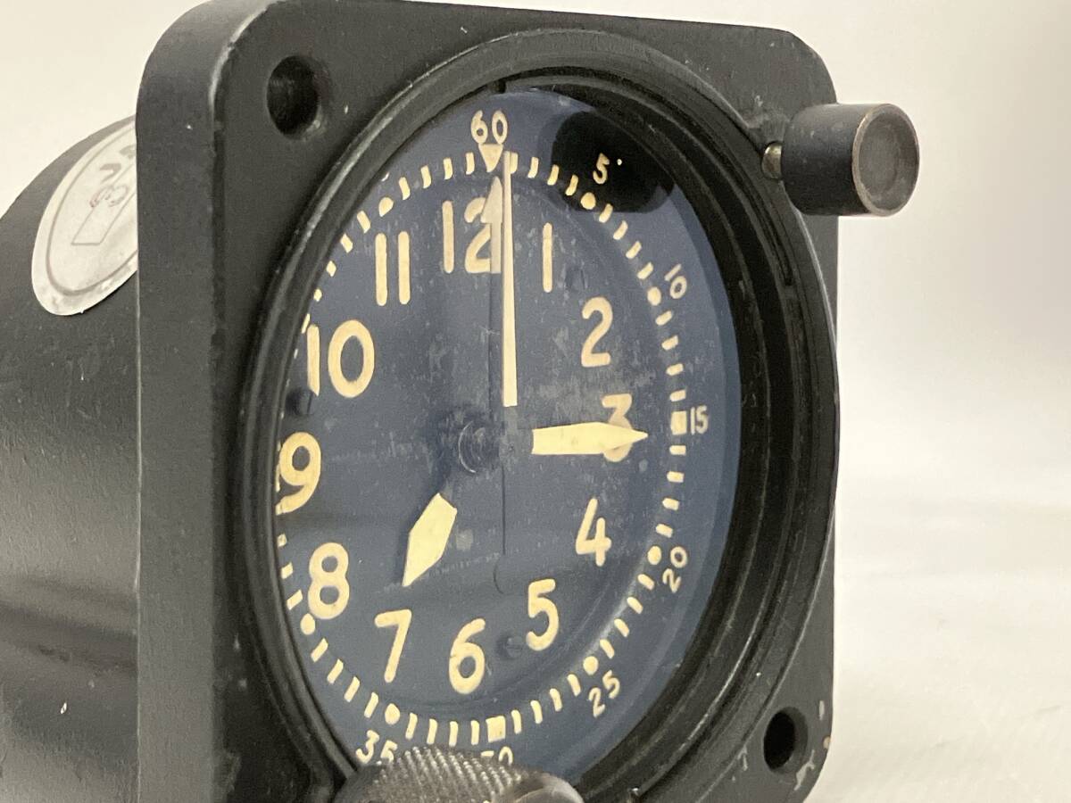 米国用航空機コックピットクロックウォルサム手巻き稼働中 米国用航空機コックピットクロックウォルサム手巻き稼働中