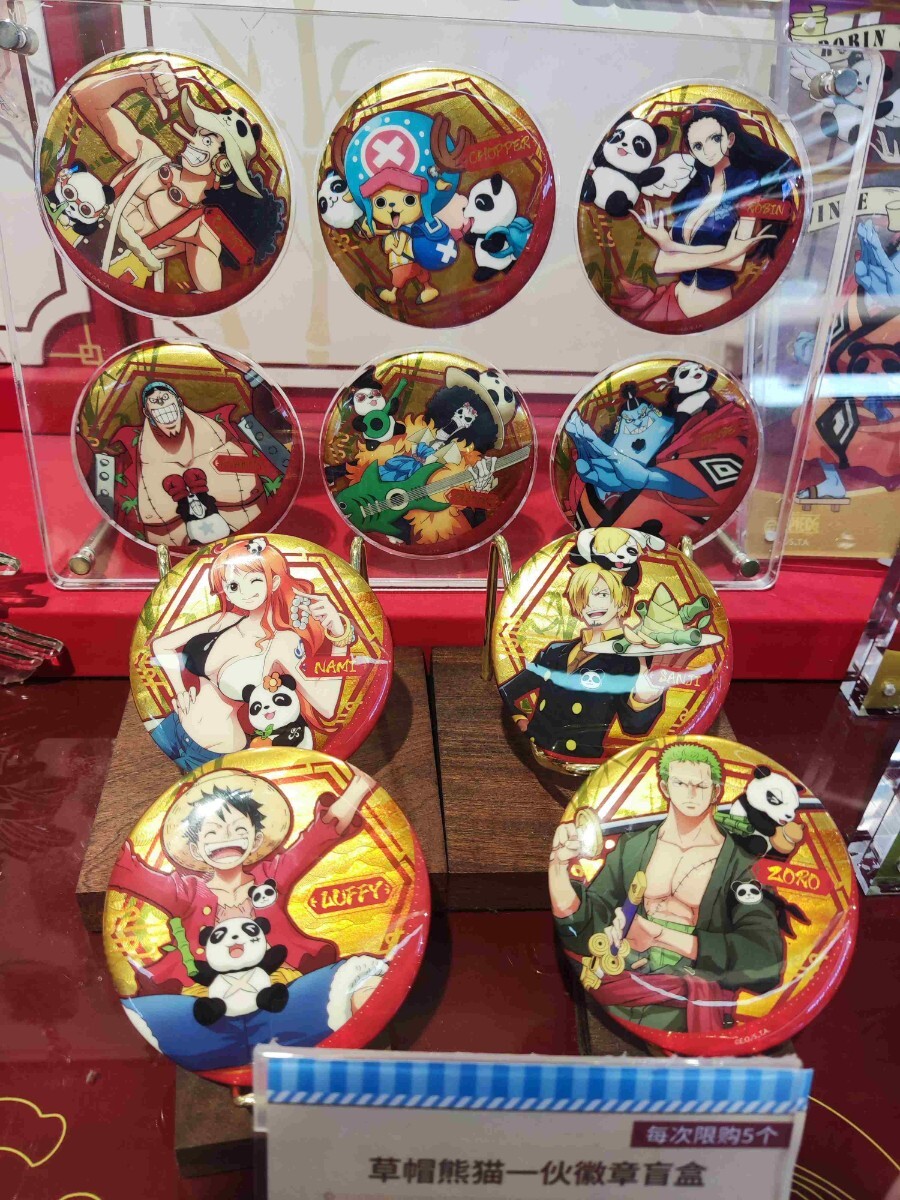 中国 上海 麦わらストア ワンピース 缶バッジ ワンピース one piece 麦わらストア 中国 缶バッジ 全10種