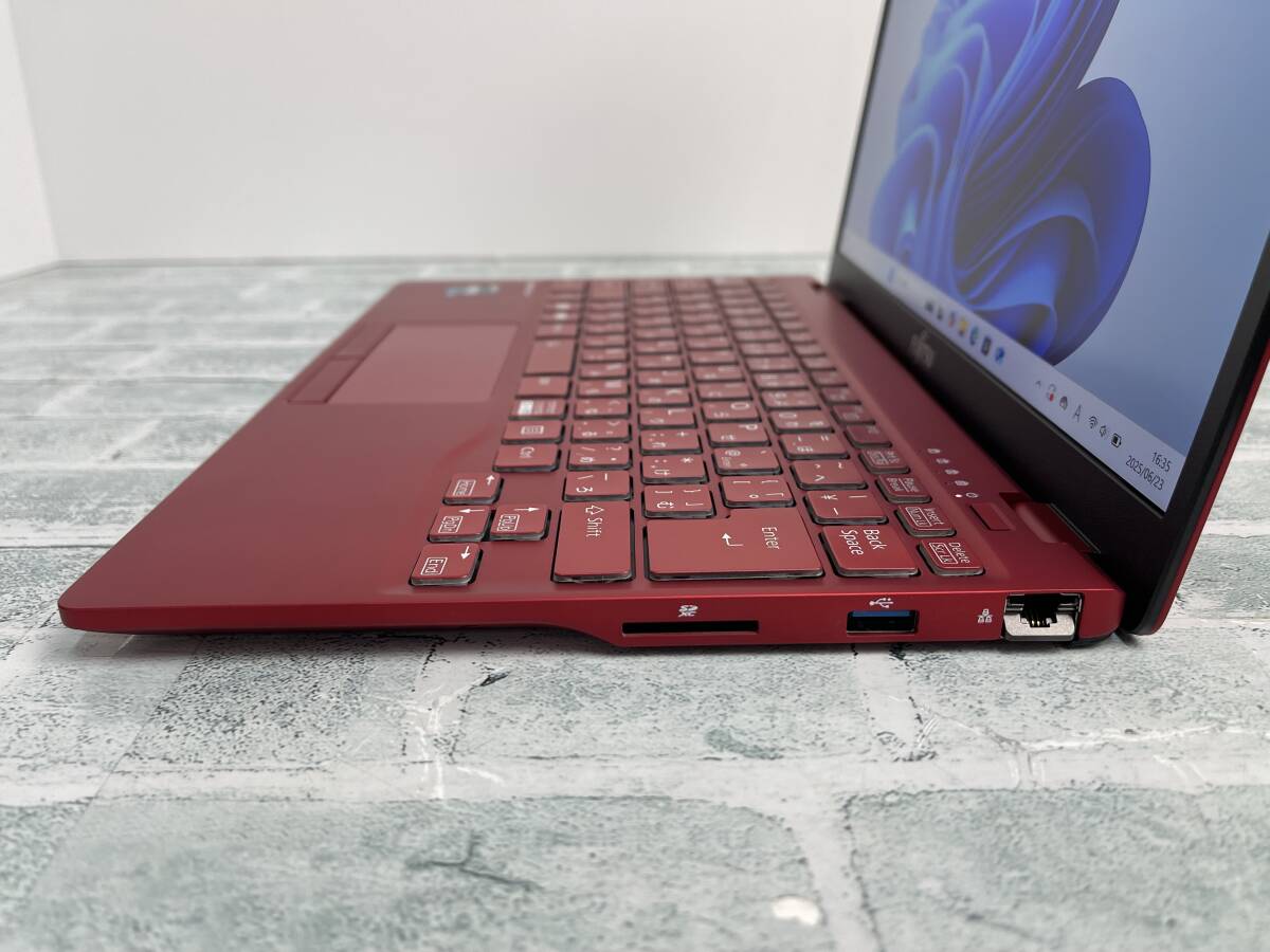富士通 LIFEBOOK UH90/G2 超軽量 第12世代Intel Core i7-1255U メモリ8GB+SSD512GB Office2021 指紋認証 13.3型FHD Win11 送料無料 N7J1023_画像4