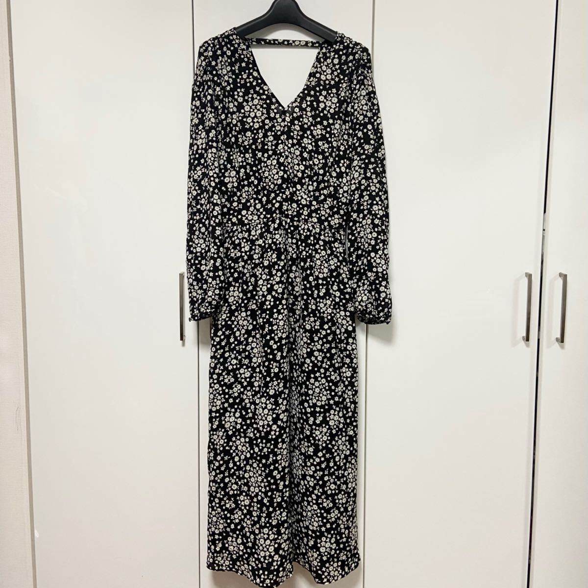 美品 SLOBE IENA フラワー ギャザー Vネック ロングワンピース 定価14300円