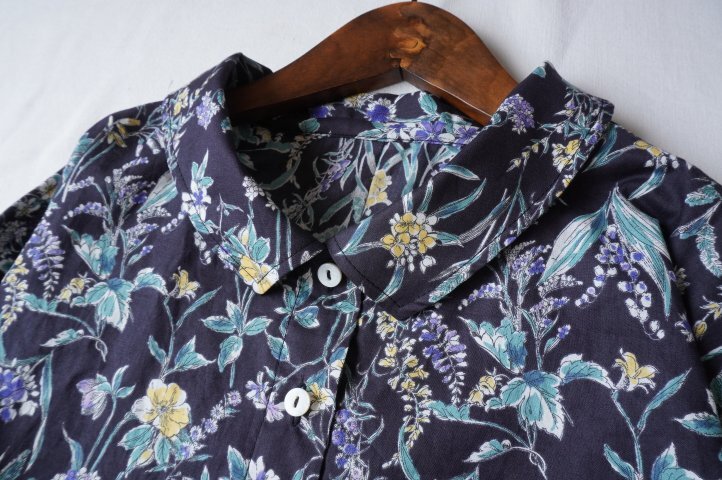 ?ハンドメイド?cotton?黒色地に花柄?襟付きOP?著丈オーダー?