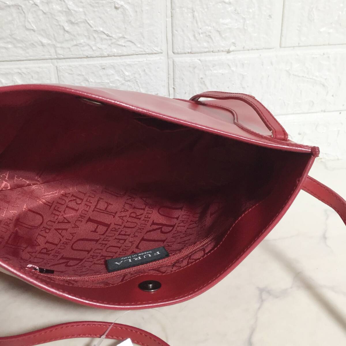 no34848 FURLA Furla Италия производства натуральная кожа плечо .. плечо большая сумка 