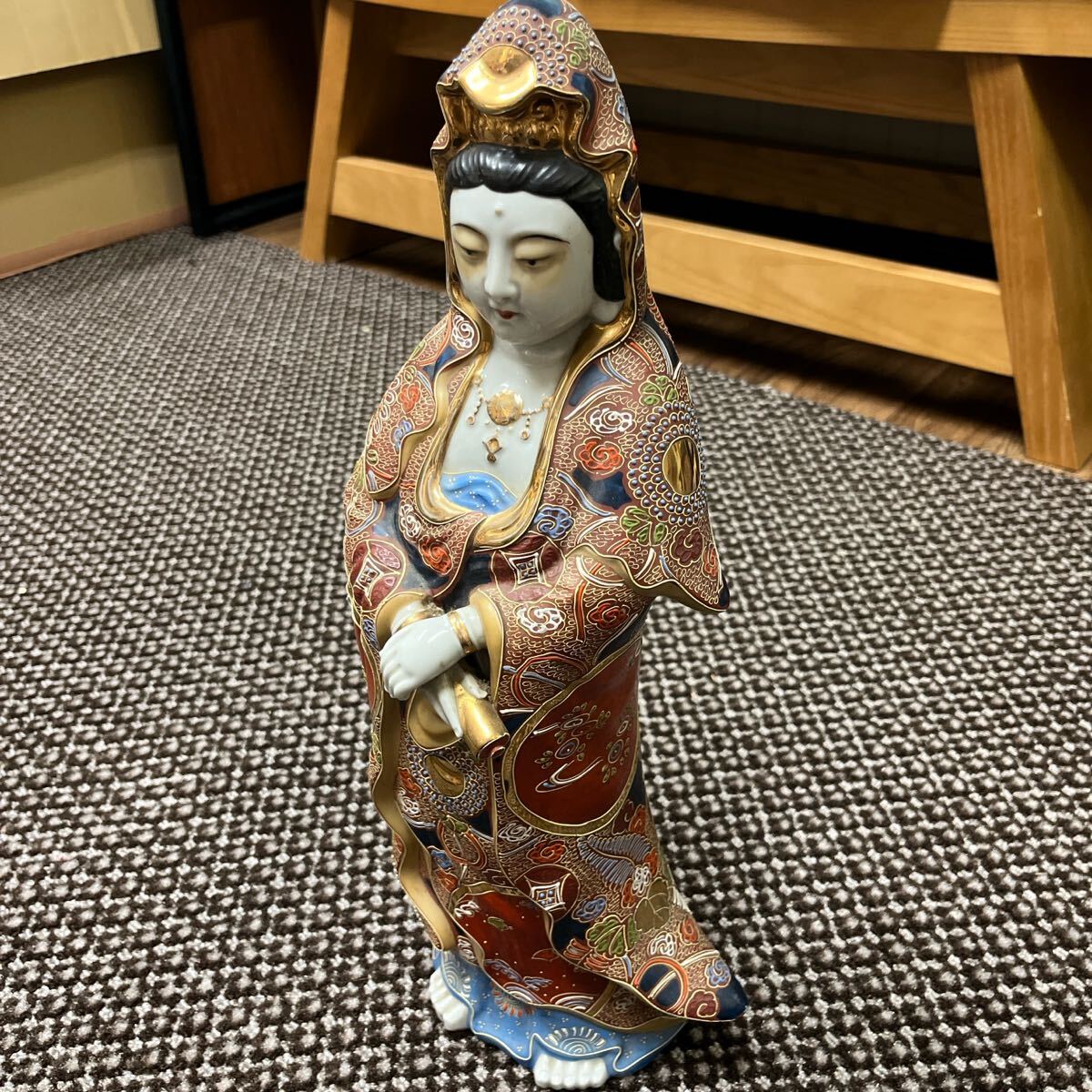 九谷焼 骨董品 美術置物 仏像 仏教美術 色絵金彩 観音菩薩立像 約44cm 九谷焼 骨董品 美術置物 仏像 仏教美術 色絵金彩 観音菩薩立像