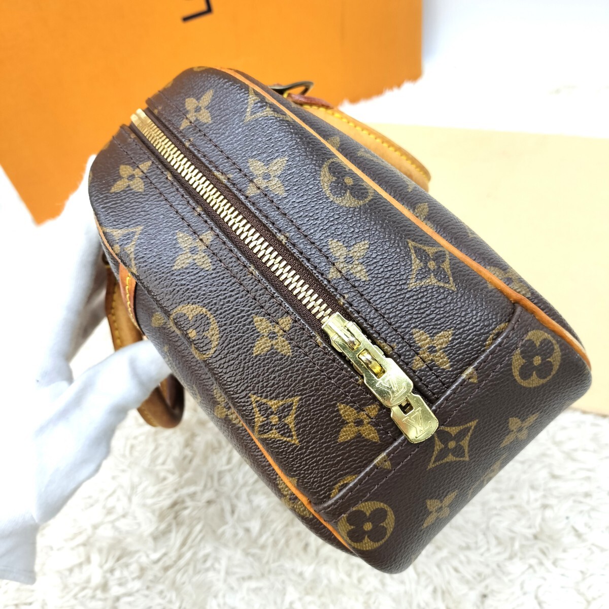 正規品 美品 LOUISVUITTON ルイヴィトン トゥルーヴィル ミニ ボストンバッグ ハンドバッグ 旅行カバン モノグラム 南京錠 カデナ M42228_画像4