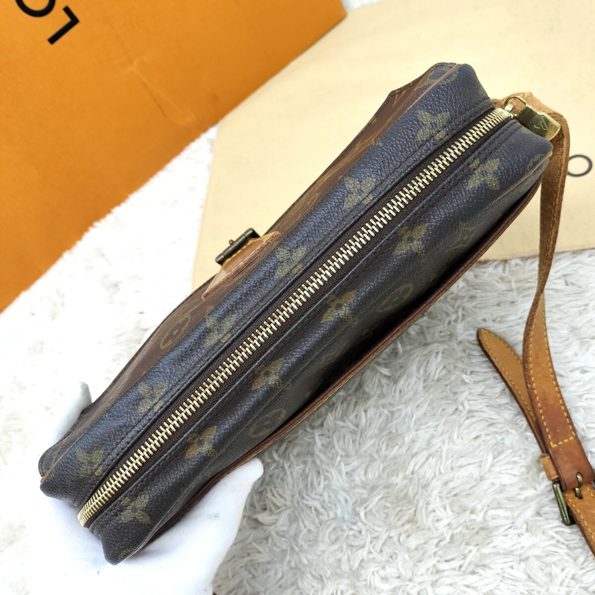 正規品 美品 LOUISVUITTON ルイヴィトン モノグラム ジュヌフィーユ メッセンジャーバッグ ショルダーバッグ 斜め掛け 肩掛け M51226_画像3