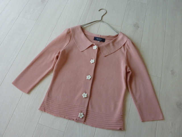 【美品】エムズグレイシー　現行タグ　ニットジャケット　花ボタン　カーディガン 未使用】エムズグレイシー カーディガン ニット 花 ボタン 薄手