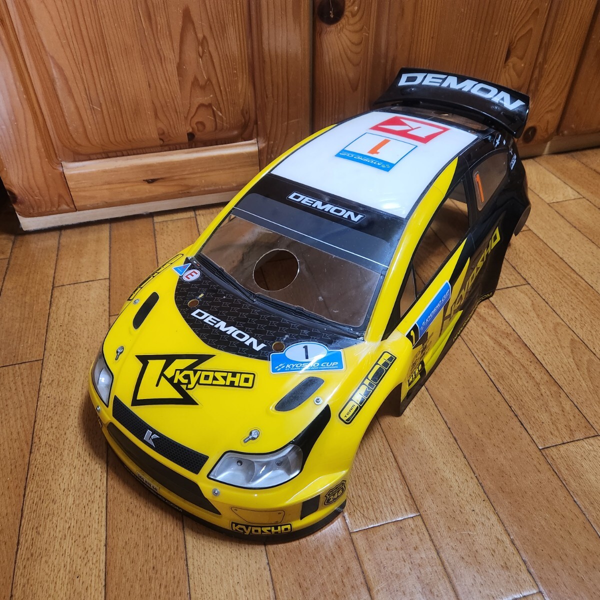  быстрое решение { бесплатная доставка }1/9 GP Kyosho Demon корпус радиоконтроллер 