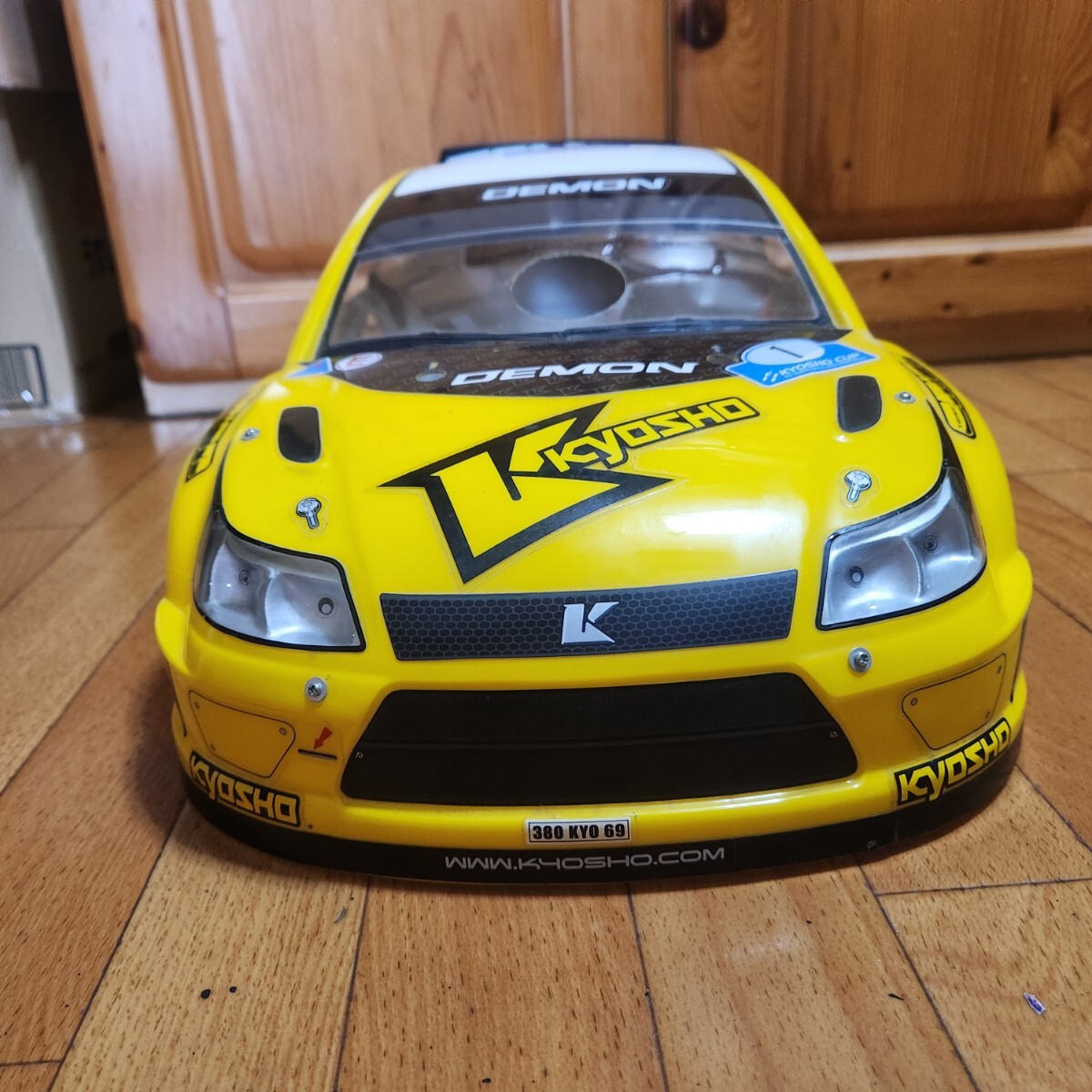  быстрое решение { бесплатная доставка }1/9 GP Kyosho Demon корпус радиоконтроллер 
