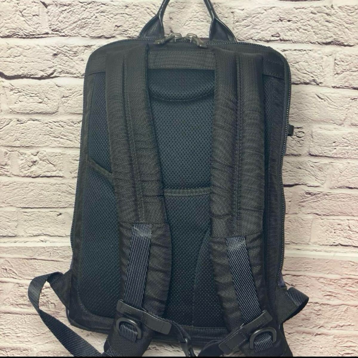 希少 TUMI トゥミ リュック ALPHA BRAVO キンザーフラップ メンズ リュック バックパック バリスティックナイロン レザー カモフラ 黒