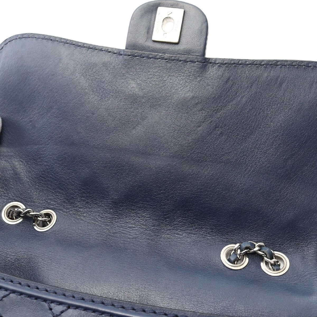 シャネル ワイルドステッチ ブランドオフ CHANEL レザー ショルダーバッグ レザー 中古 レディース